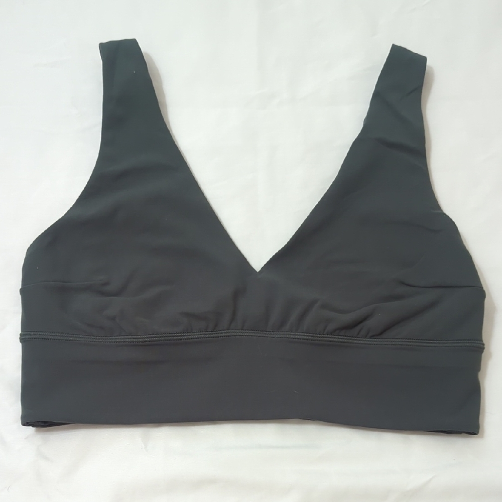 Lululemon V Neck Sports Bra, Color Green, Size 10